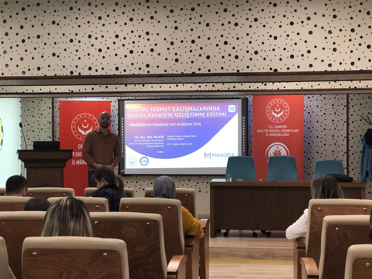 Sosyal Hizmet Uygulamalarında Dijital Kapasite Geliştirme (Maxqda) Eğitimi Gerçekleştirildi